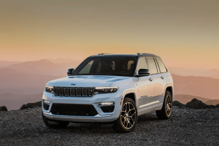 The first plug-in hybrid Jeep Grand Cherokee is here
