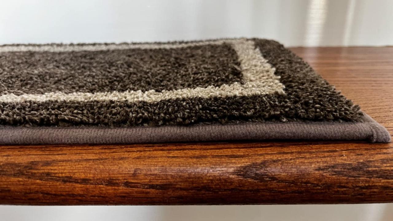 Top Features to Look for in Non-Slippery Carpet for Stairs Before Buying